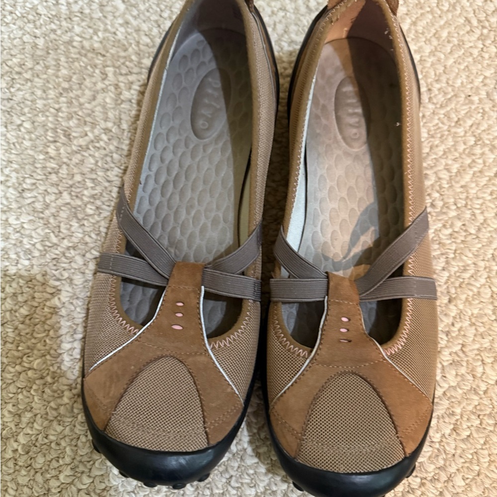 Tan and Brown Flats with Rounded Toe and Minimalist Design